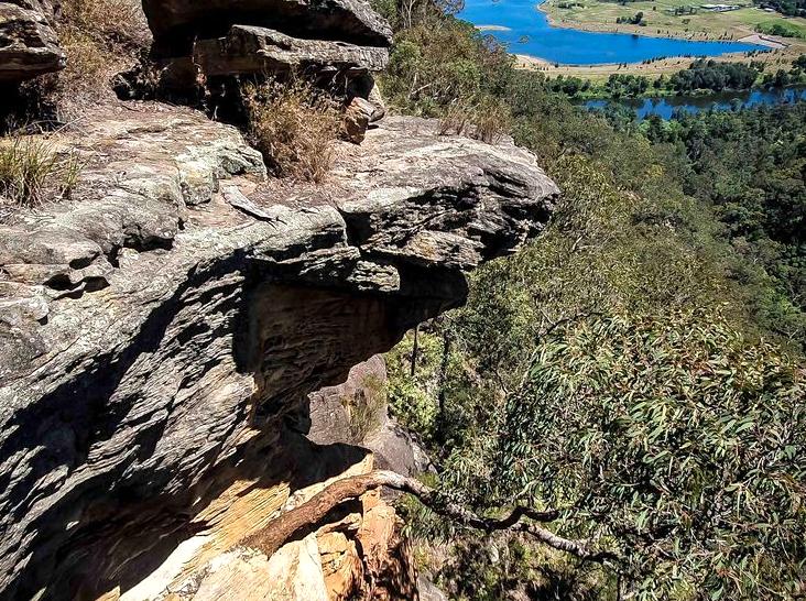 alsahafasd | Nepean Lookout: Hike to Nepean Lookout for scenic views