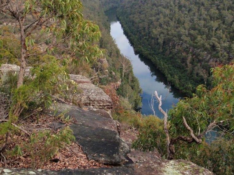 alsahafasd | Nepean Lookout: Hike to Nepean Lookout for scenic views