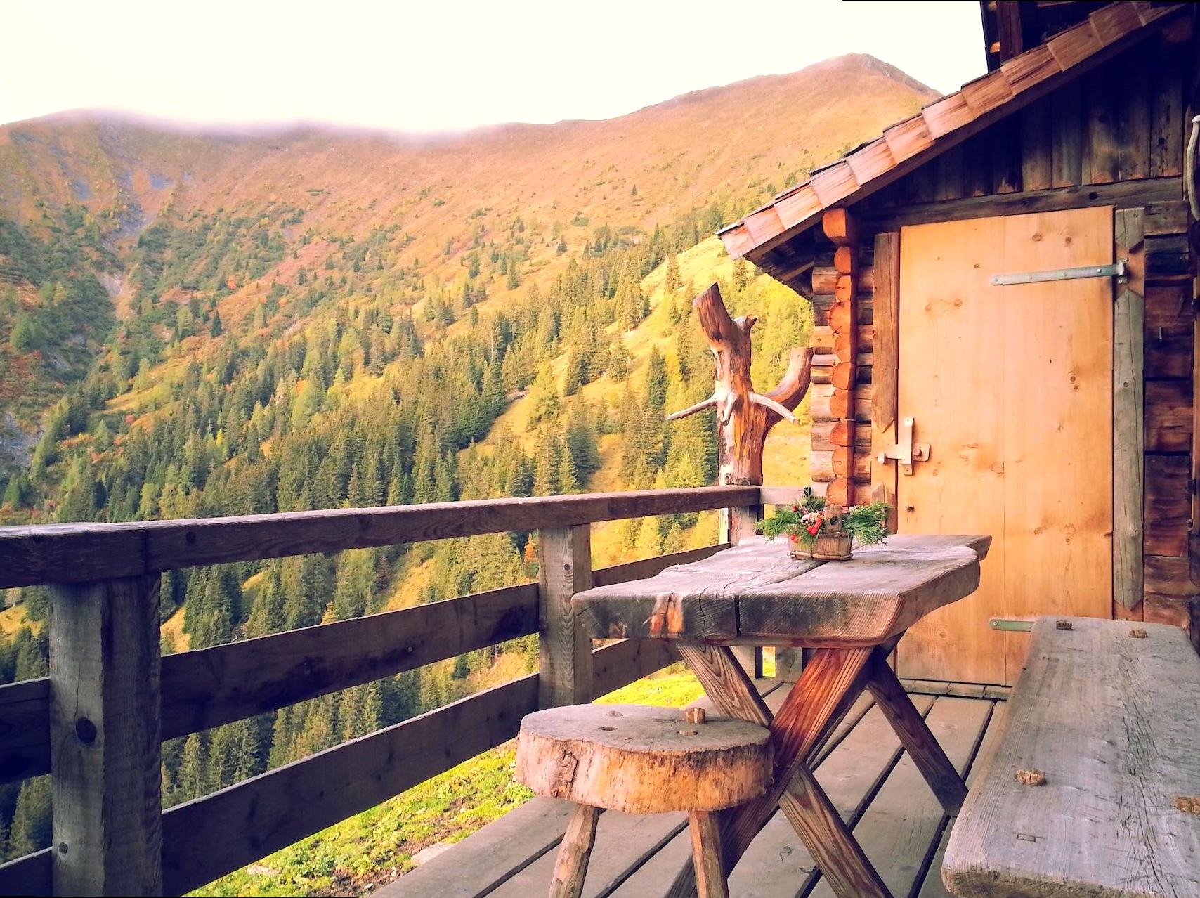alsahafasd|Participate in a Writing Retreat: Enhancing creativity with a writing retreat.